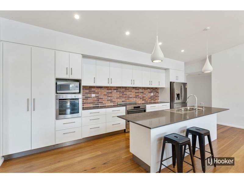 6 Benrhys Court, Rockyview QLD 4701