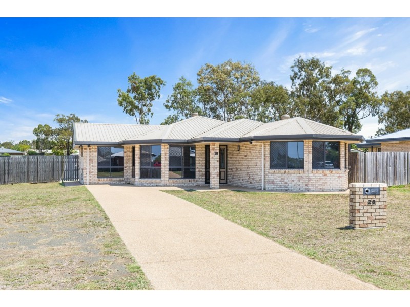 28 Riley Drive, Gracemere QLD 4702