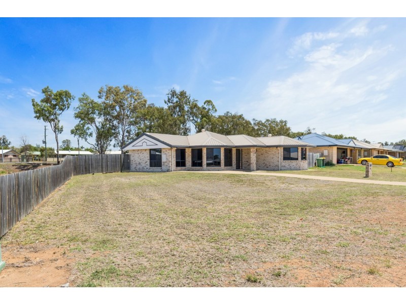 28 Riley Drive, Gracemere QLD 4702