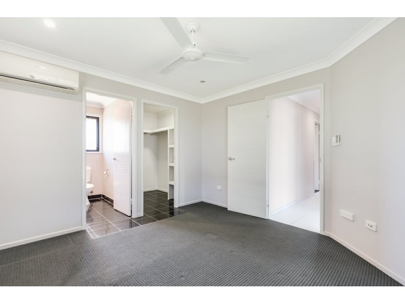 28 Riley Drive, Gracemere QLD 4702