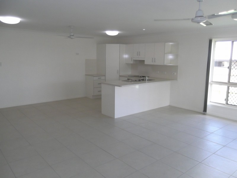 2 Perkins Court, Gracemere QLD 4702