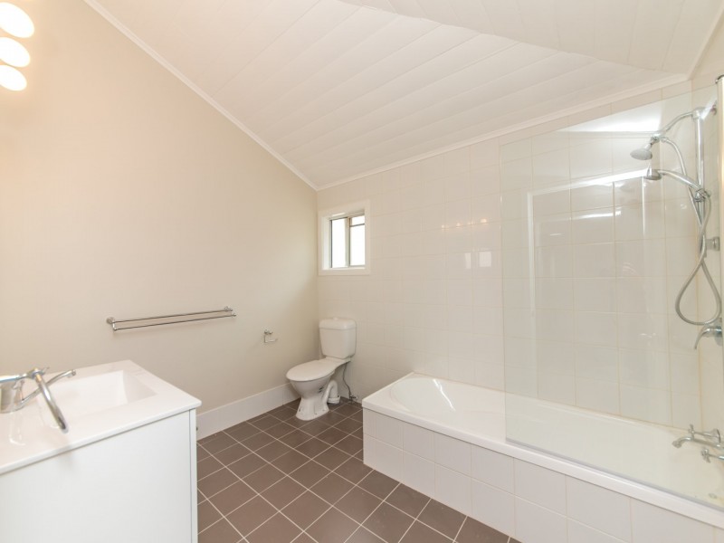 213 Denham Street, The Range QLD 4700