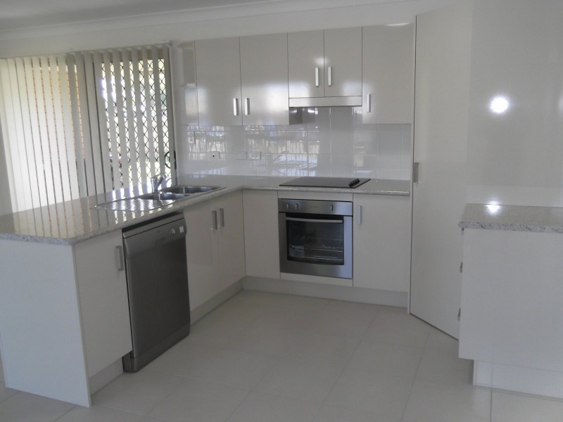 13 Jane Crescent, Gracemere QLD 4702