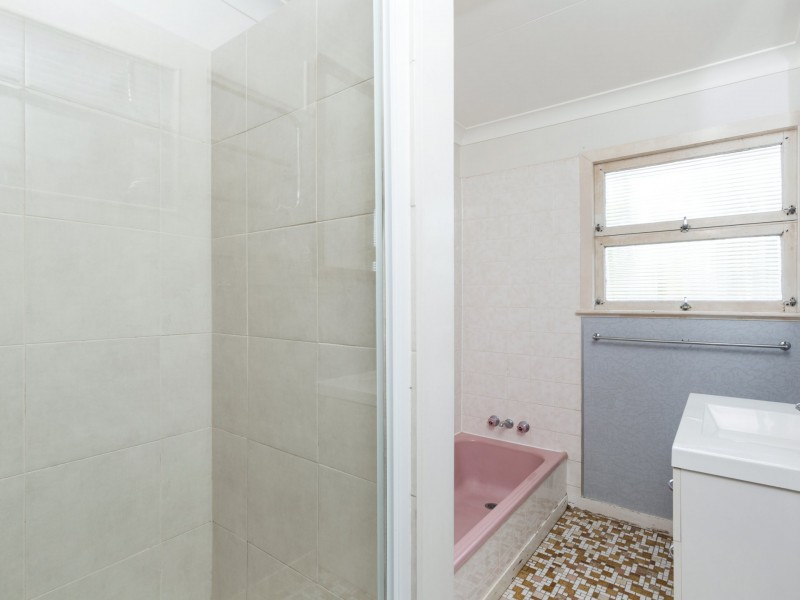 172 High Street, Berserker QLD 4701