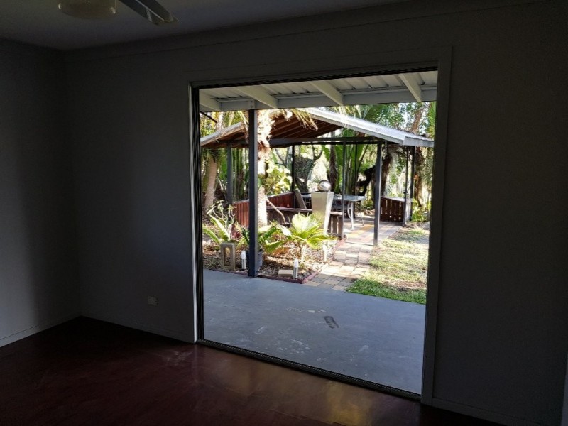 1038 Belmont Road, Glendale QLD 4711