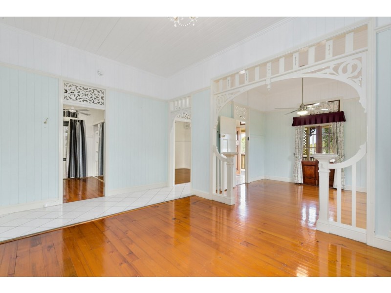 99 Livingstone Street, Berserker QLD 4701