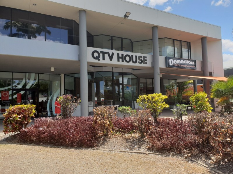 Unit 2/1 Aquatic Place, Park Avenue QLD 4701