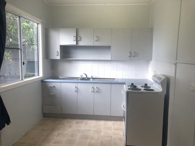 Unit 2/186 North Street, The Range QLD 4700