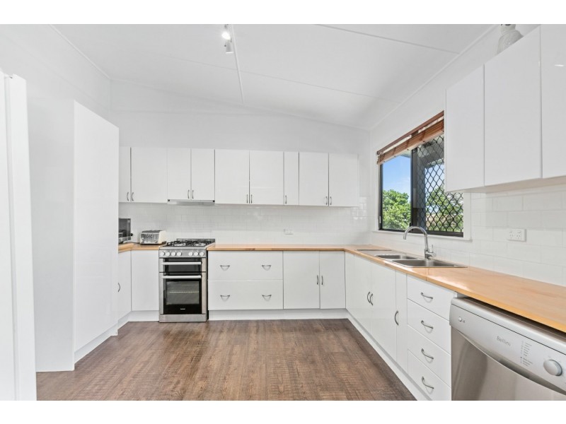 261 Noel Street, Berserker QLD 4701