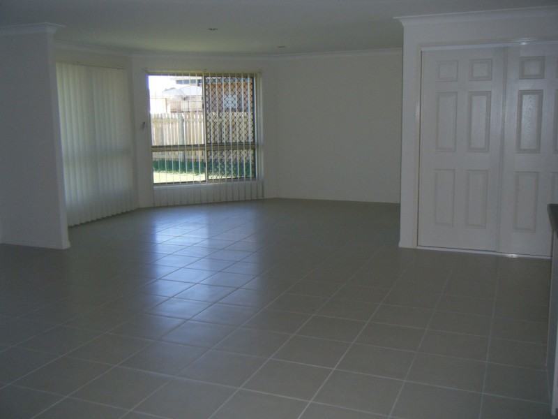 25 Audrey Drive, Gracemere QLD 4702