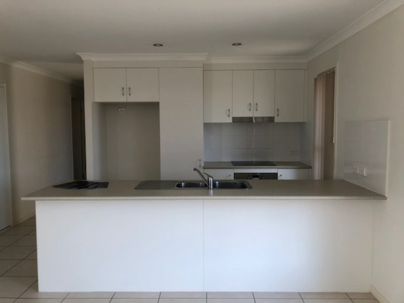 38 Marc Crescent, Gracemere QLD 4702