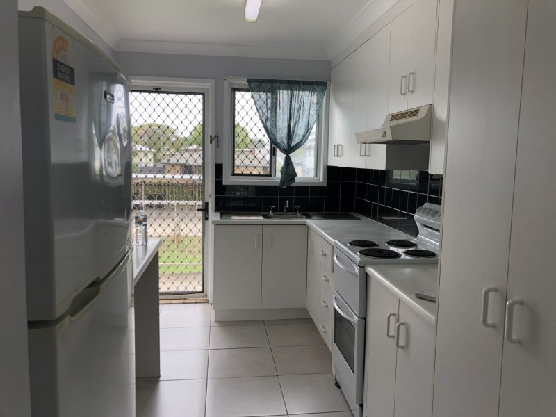 Unit 4/37 Armstrong Street, Berserker QLD 4701