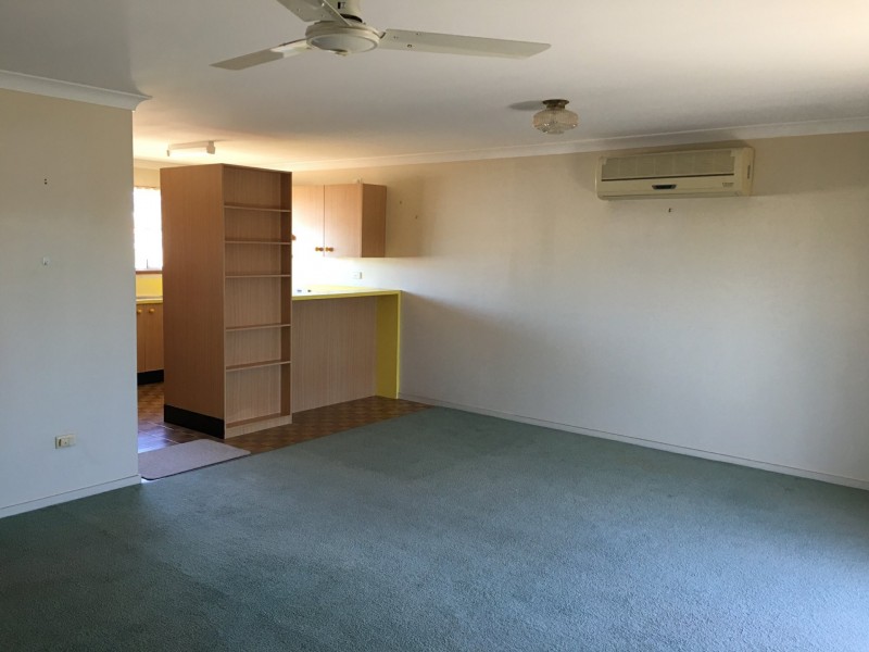 Unit 1/85 West Street, The Range QLD 4700