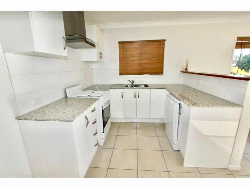 Unit 2/330 Marsh Avenue, Frenchville QLD 4701