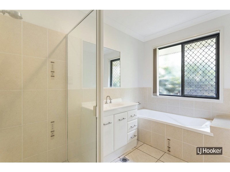 2 Magnolia Court, Frenchville QLD 4701