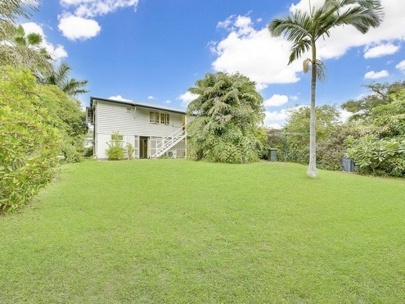 13 Bourke Street, Park Avenue QLD 4701