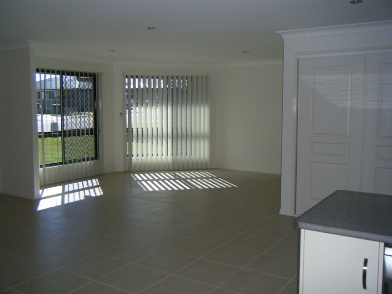 17 Audrey Drive, Gracemere QLD 4702