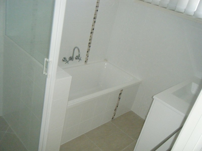 17 Audrey Drive, Gracemere QLD 4702