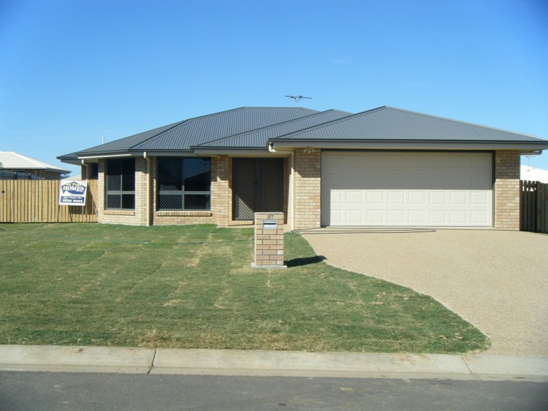 17 Audrey Drive, Gracemere QLD 4702