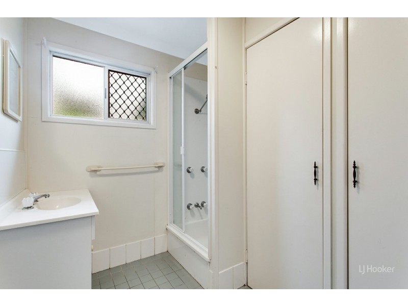 230 Elphinstone Street, Berserker QLD 4701