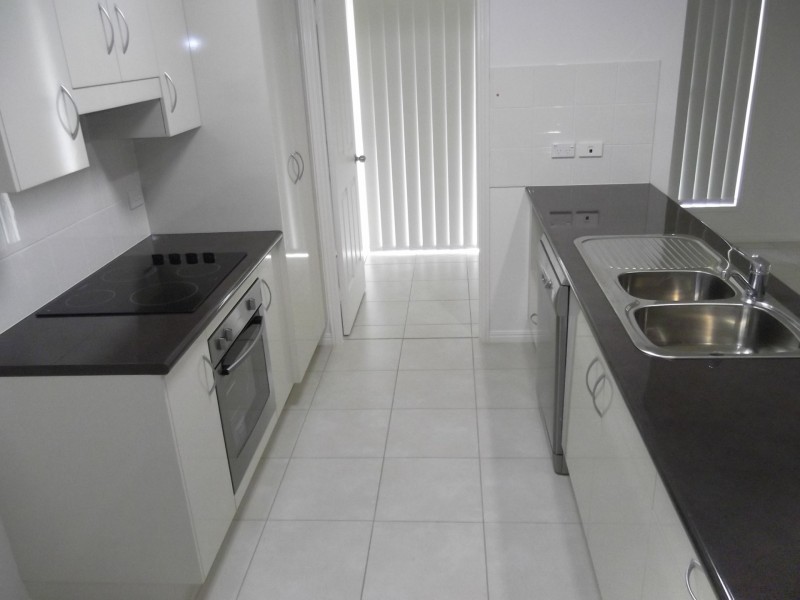 23 Cherryfield Road, Gracemere QLD 4702