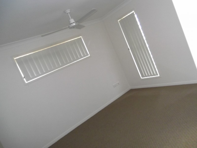 23 Cherryfield Road, Gracemere QLD 4702