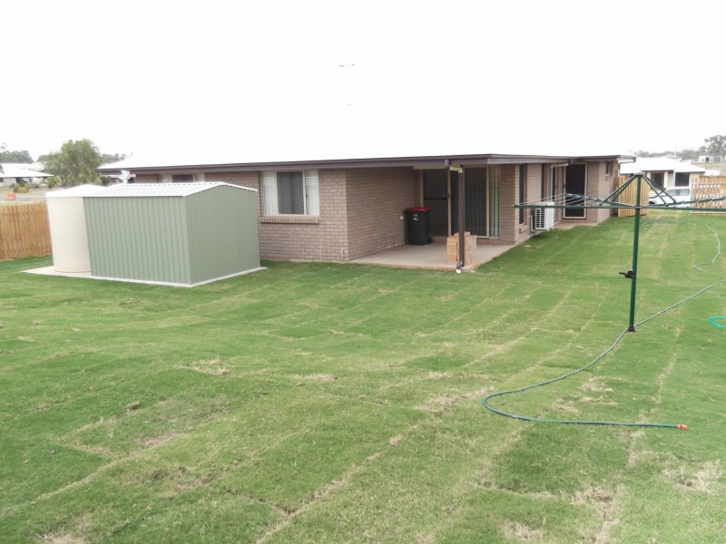 23 Cherryfield Road, Gracemere QLD 4702