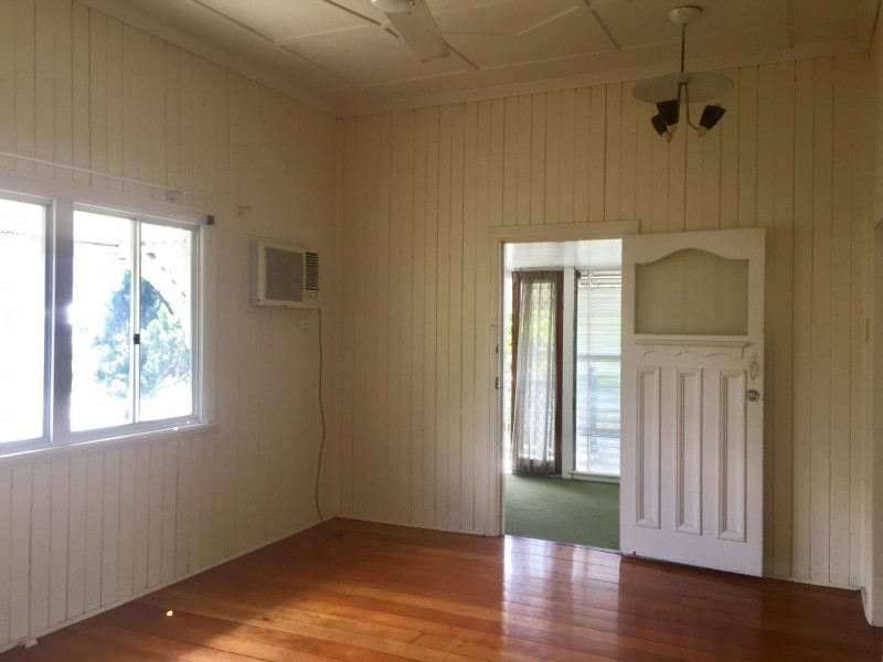 5 Dean Street, Berserker QLD 4701