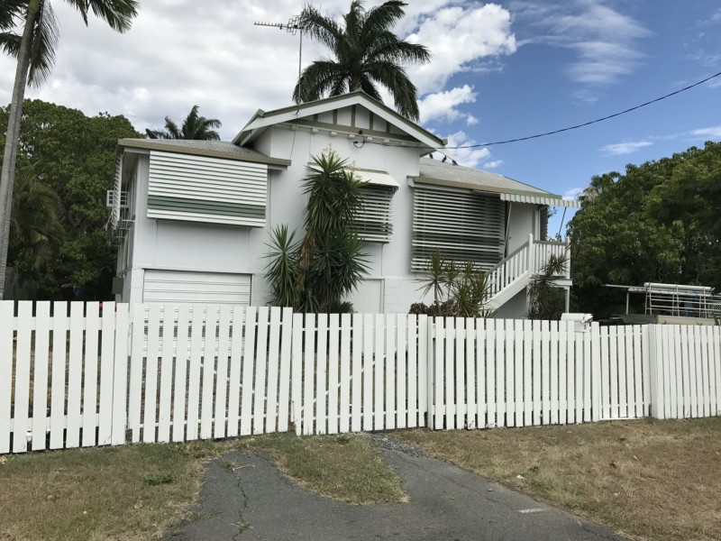 5 Dean Street, Berserker QLD 4701