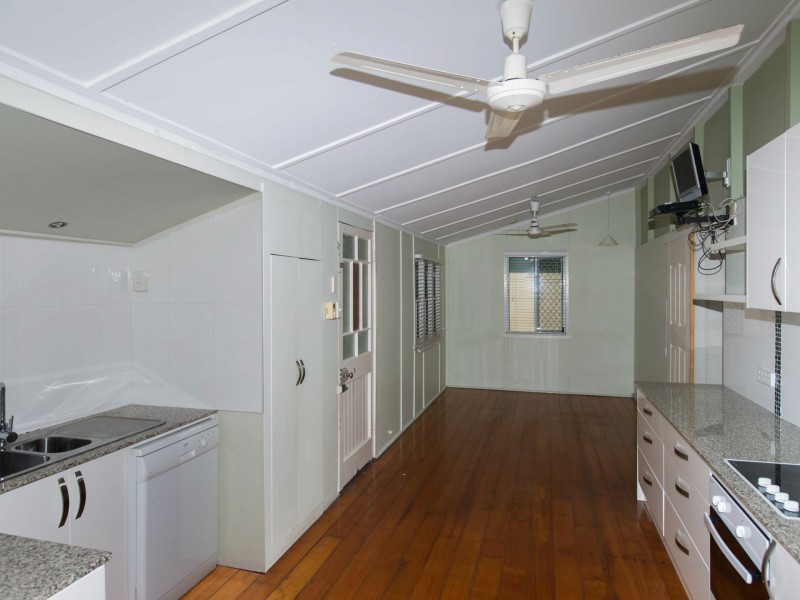 90 Stamford Street, Berserker QLD 4701