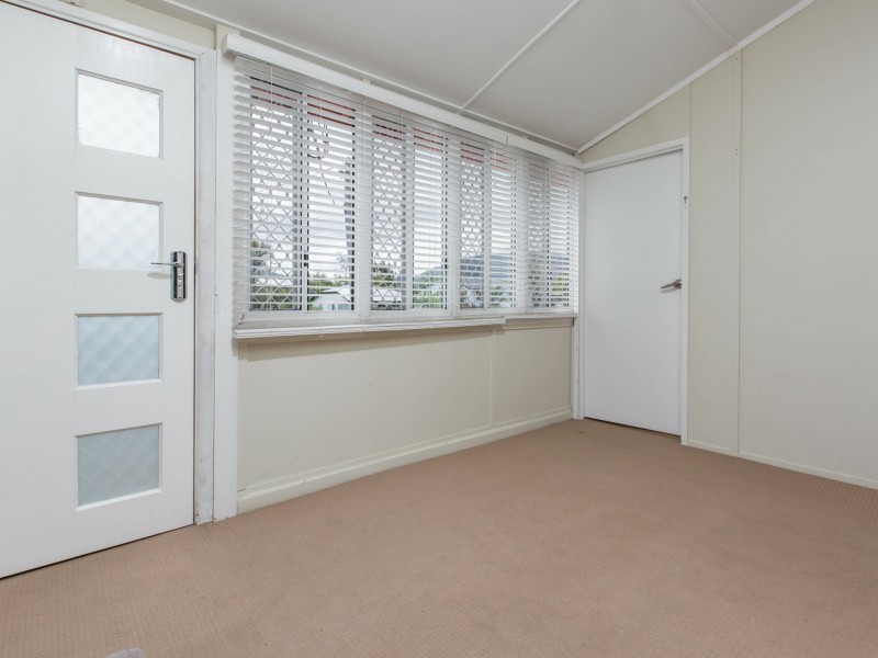 90 Stamford Street, Berserker QLD 4701