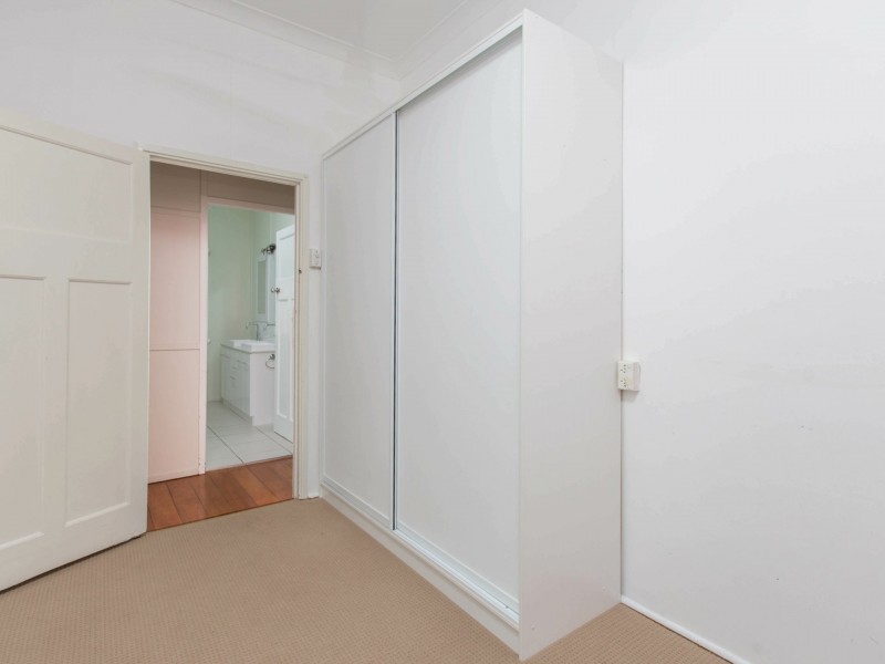 90 Stamford Street, Berserker QLD 4701