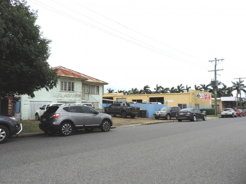 54 Burnett St, Berserker QLD 4701