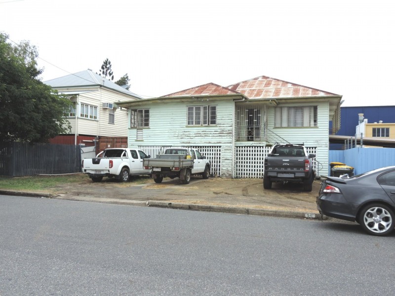 54 Burnett St, Berserker QLD 4701