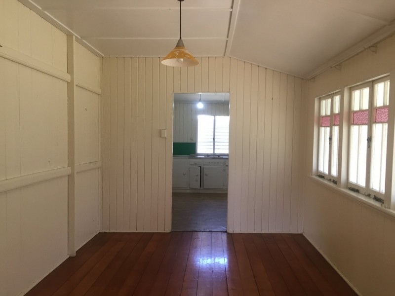 5 Dean Street, Berserker QLD 4701