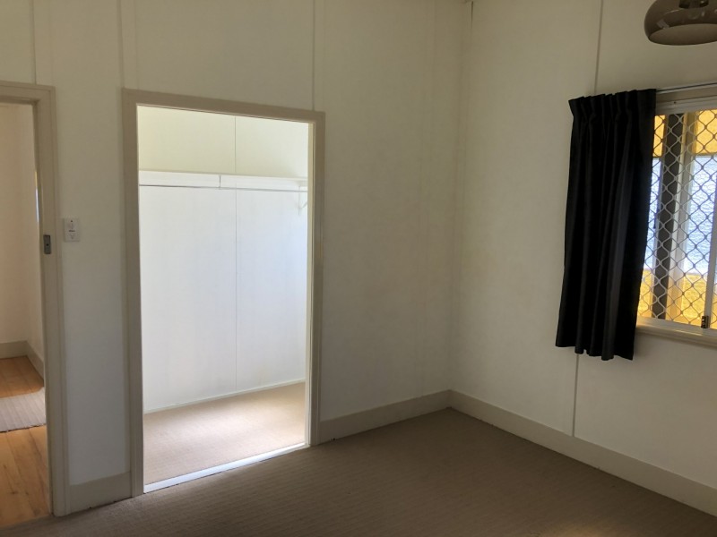 130 Nobbs Street, Berserker QLD 4701