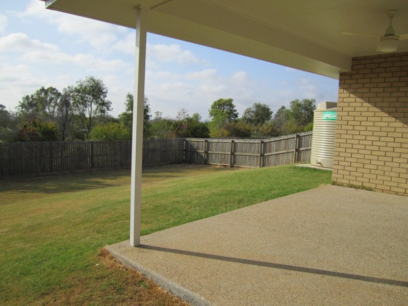 14 Violet Drive, Gracemere QLD 4702