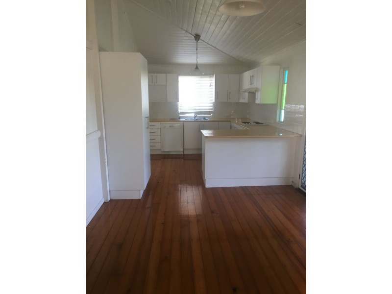 3 Weinholt Street, Allenstown QLD 4700