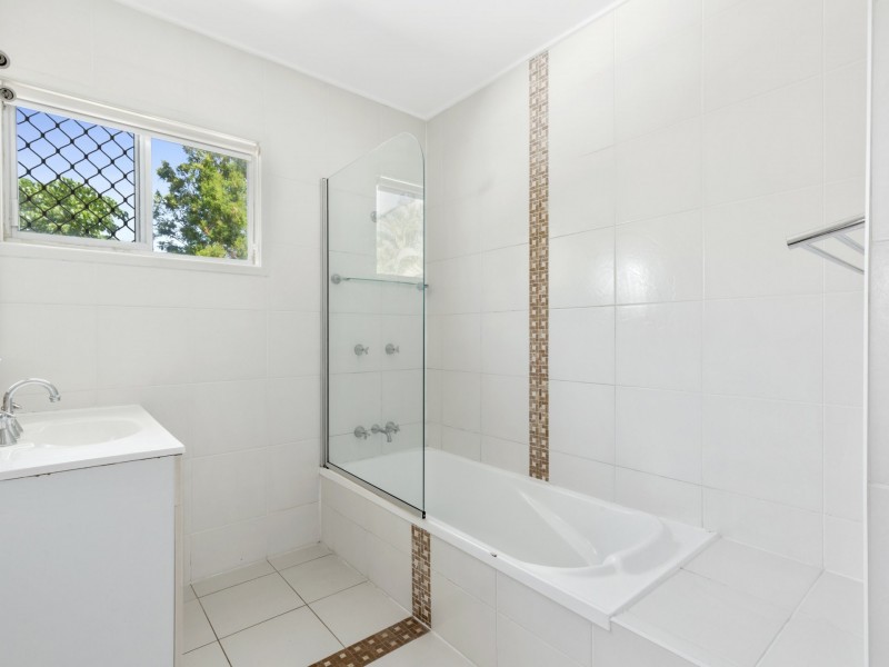 238 Flowers Avenue, Frenchville QLD 4701