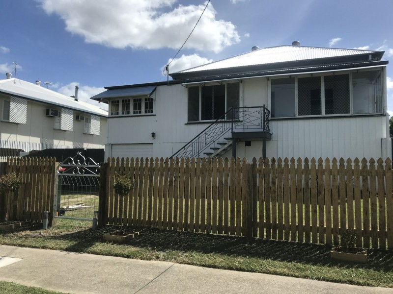 94 Murray Street, The Range QLD 4700