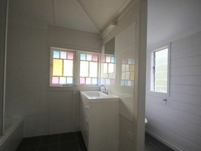 94 Murray Street, The Range QLD 4700