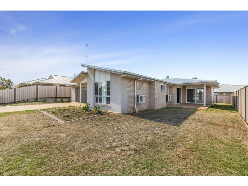 4 Irwin Street, Gracemere QLD 4702