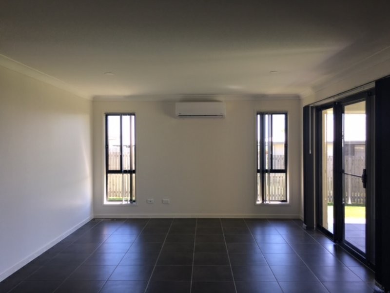 4 Bronco Crescent, Gracemere QLD 4702