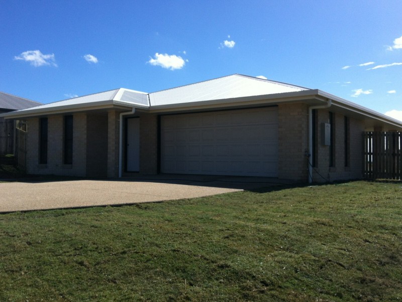 2 Boatwright Ave, Gracemere QLD 4702