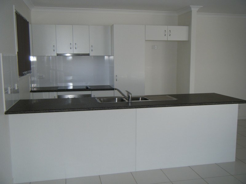 22 Angela Court, Gracemere QLD 4702