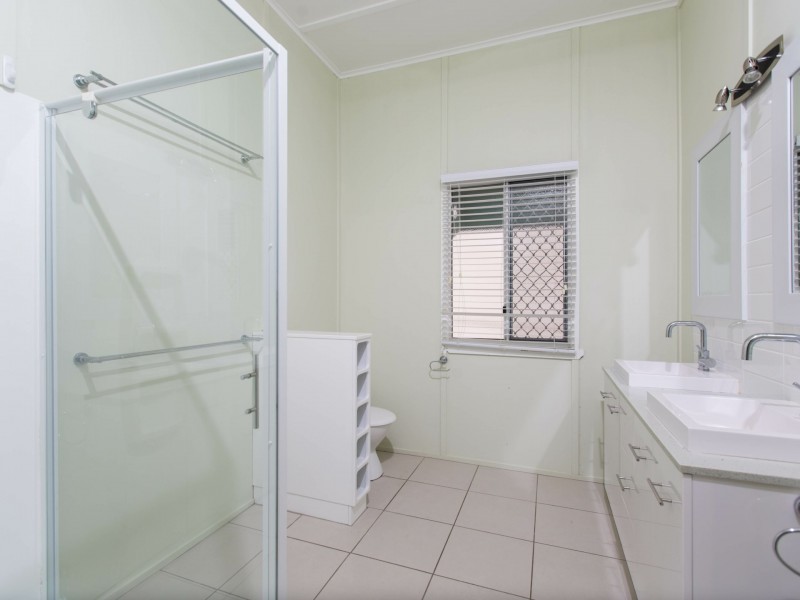 90 Stamford Street, Berserker QLD 4701