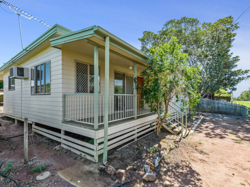 22 Glover Street, Gracemere QLD 4702
