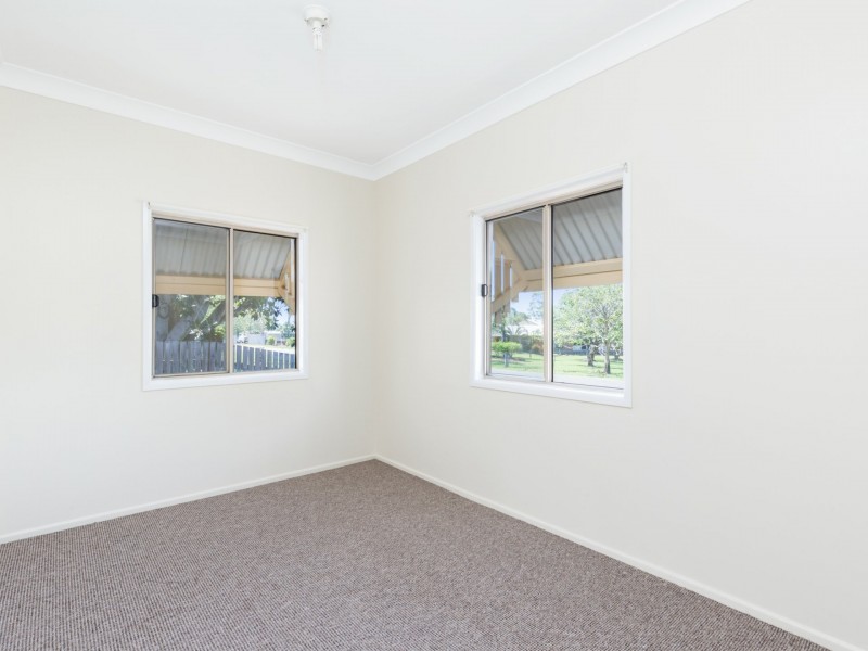 22 Glover Street, Gracemere QLD 4702