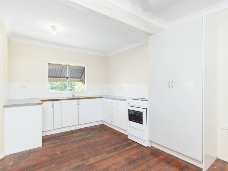 22 Glover Street, Gracemere QLD 4702