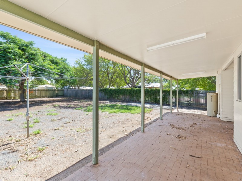22 Glover Street, Gracemere QLD 4702